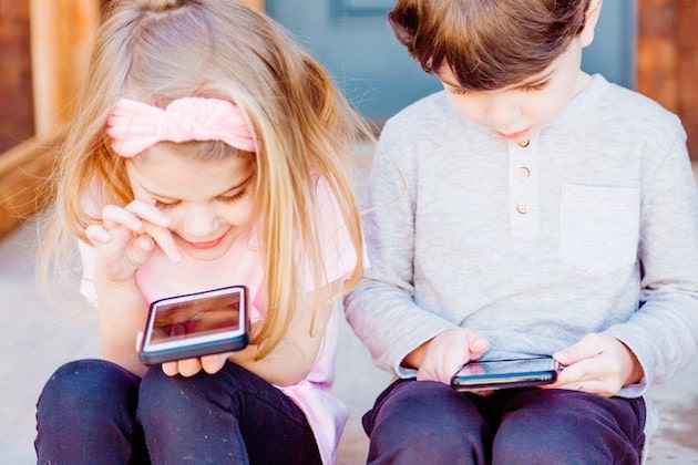 gohenry guide smarthphones children