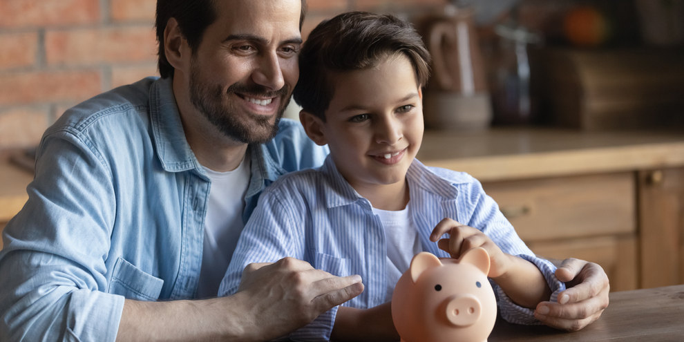 7 tips for parents opening a bank account for kids