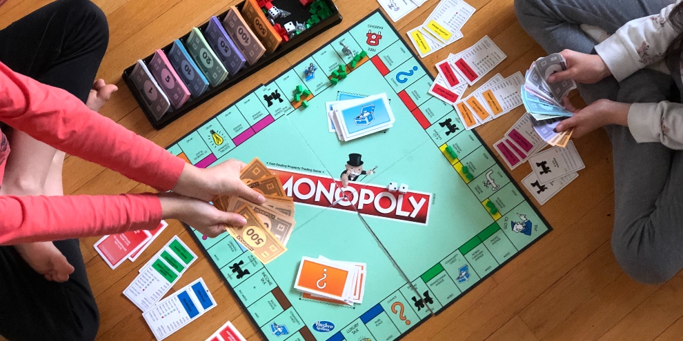 Playing Online Board Games For Free: Pros And Cons - Tech Advisor