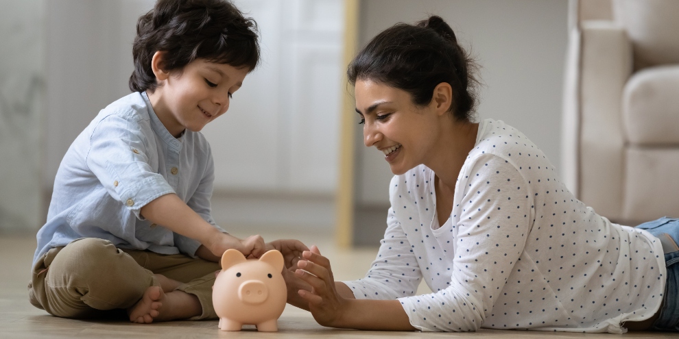5 Tips to Teach Money Management for Kids