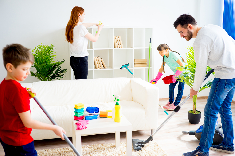 Cleaning & chore rota that works for all the family