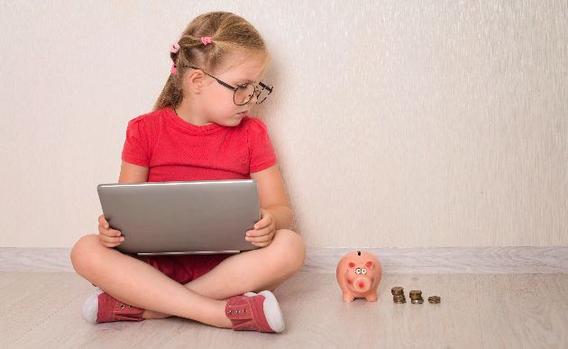 Online piggy bank for kids to manage pocket money